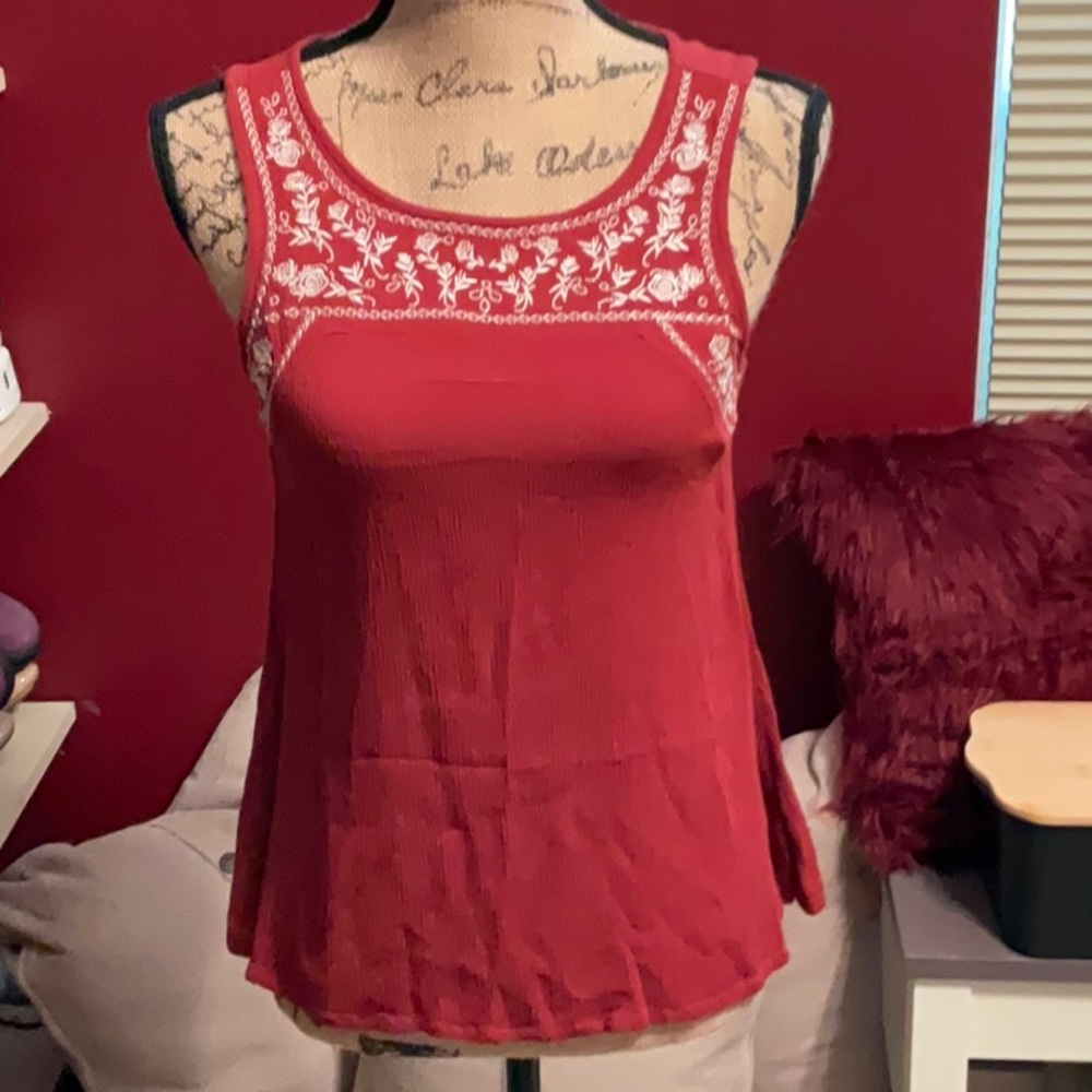 LDLA sleeveless blouse EUC